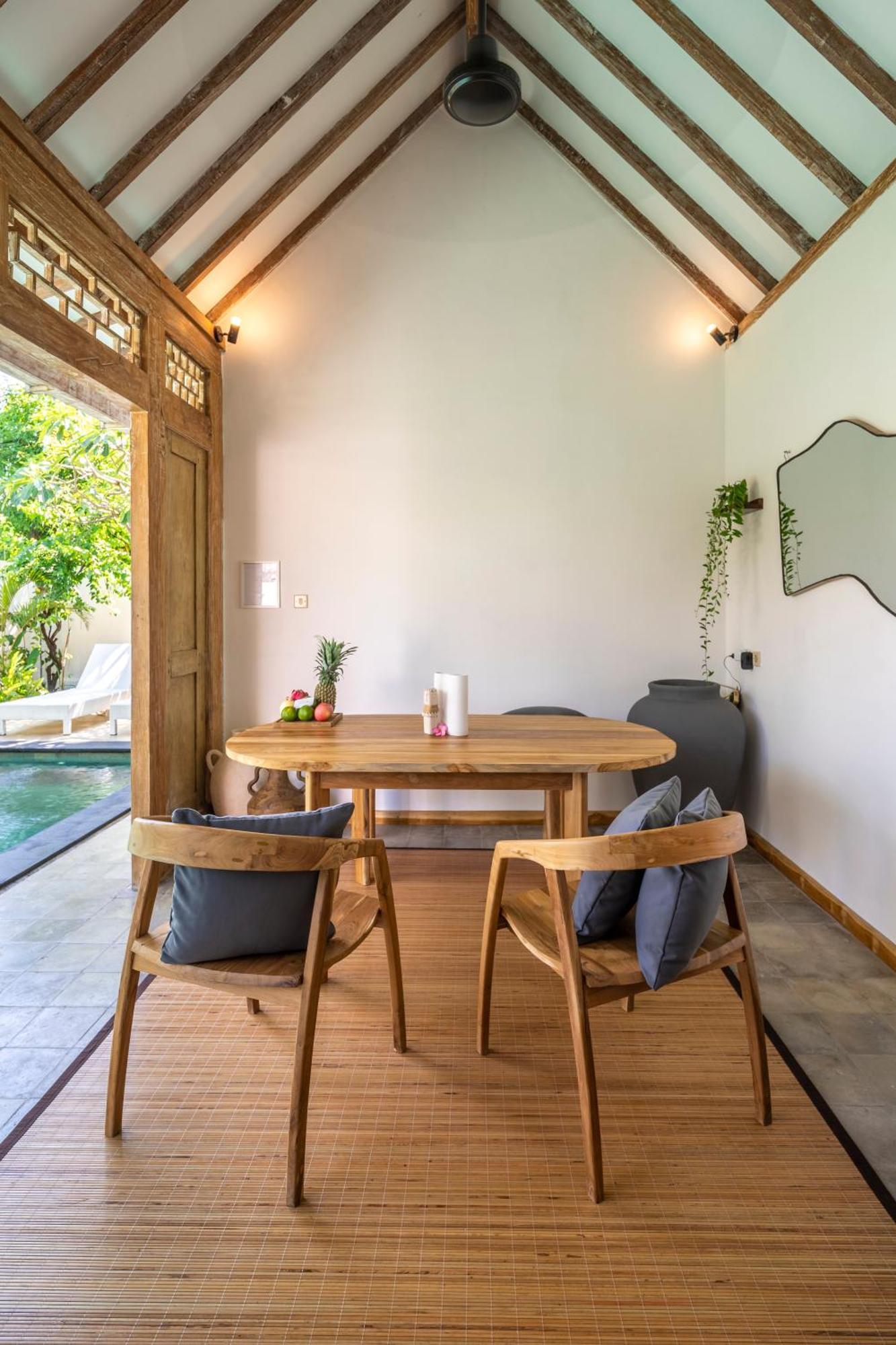 Akasia Villas Gili Air Exterior photo